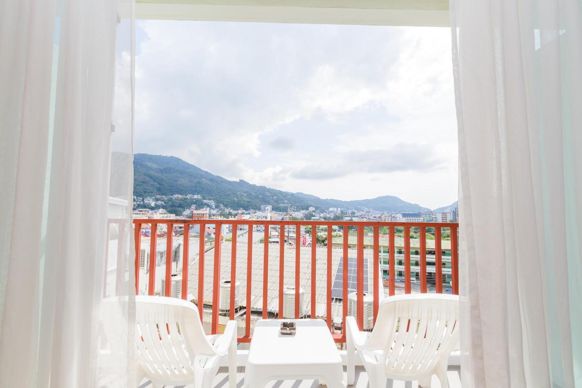 Hotell The Frutta Boutique Patong